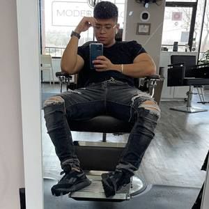 Meet your Posher, Joel